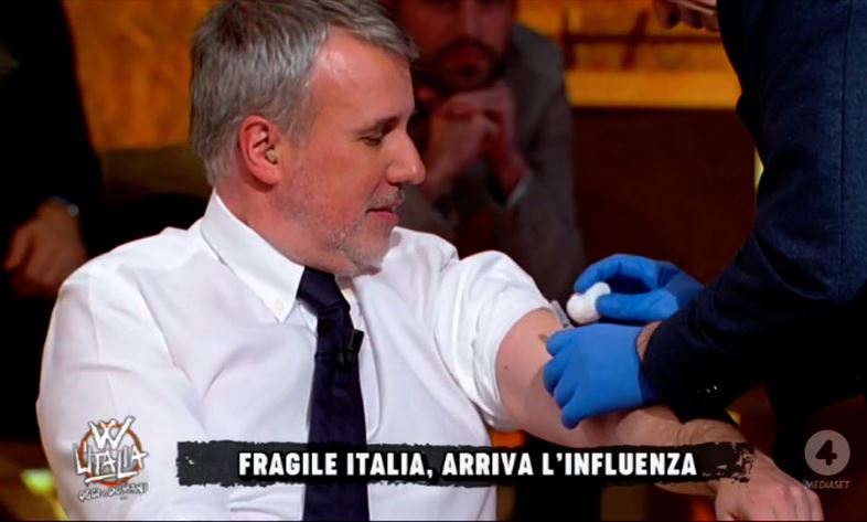 W l’Italia: Gerardo Greco si vaccina in diretta – Video
