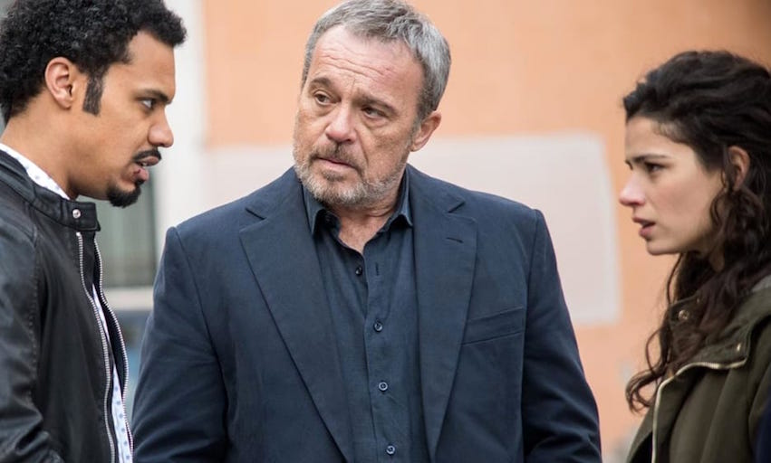 Ascolti TV | Lunedì 19 novembre 2018. Partenza boom per Nero a Metà (6 mln – 25.3%), GF Vip 20.7%. Report (7.8%) doppia Quarta Repubblica (3.6%)