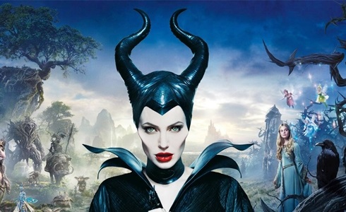 Programmi TV di stasera, venerdì 21 dicembre 2018. Su Rai2 Angelina Jolie in «Maleficent»
