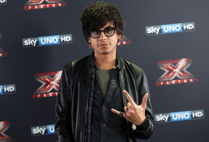 Sanremo Giovani: chi sono i cantanti in gara nella prima puntata – Video