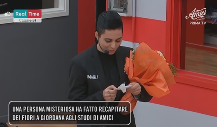 Amici 18, una persona misteriosa corteggia Giordana