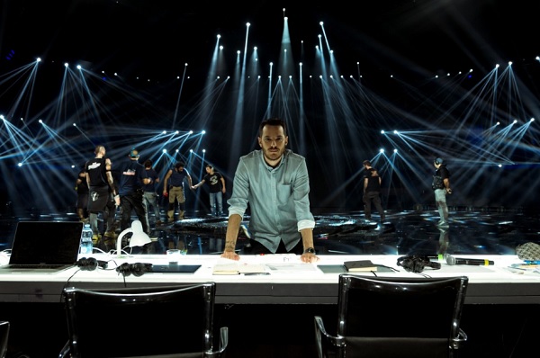 «Un mare da salvare» a X Factor: il palco per la prima volta ricoperto d’acqua