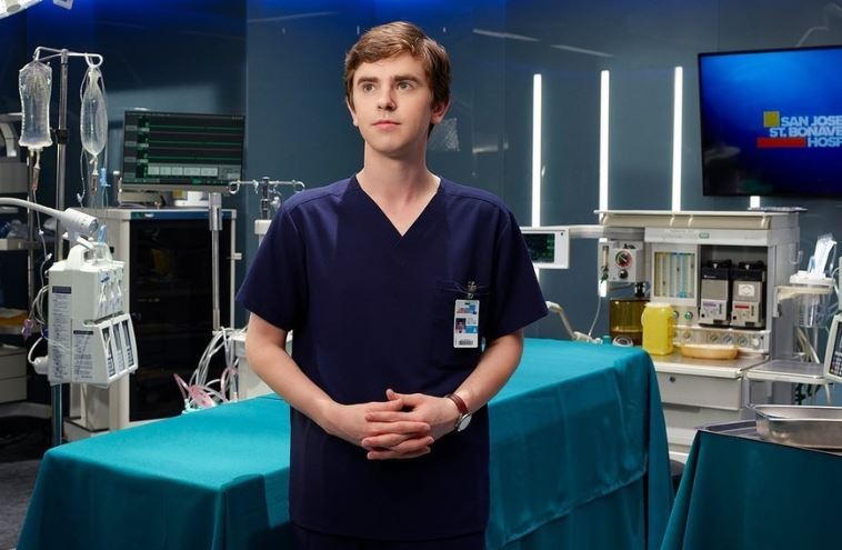 Programmi TV di stasera, venerdì 28 dicembre 2018. Su Rai2 The Good Doctor