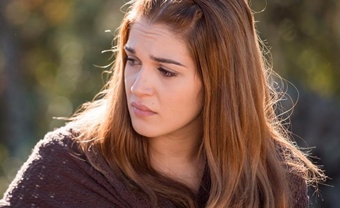 Il Segreto anticipazioni: Julieta sorprende Prudencio con audaci avance