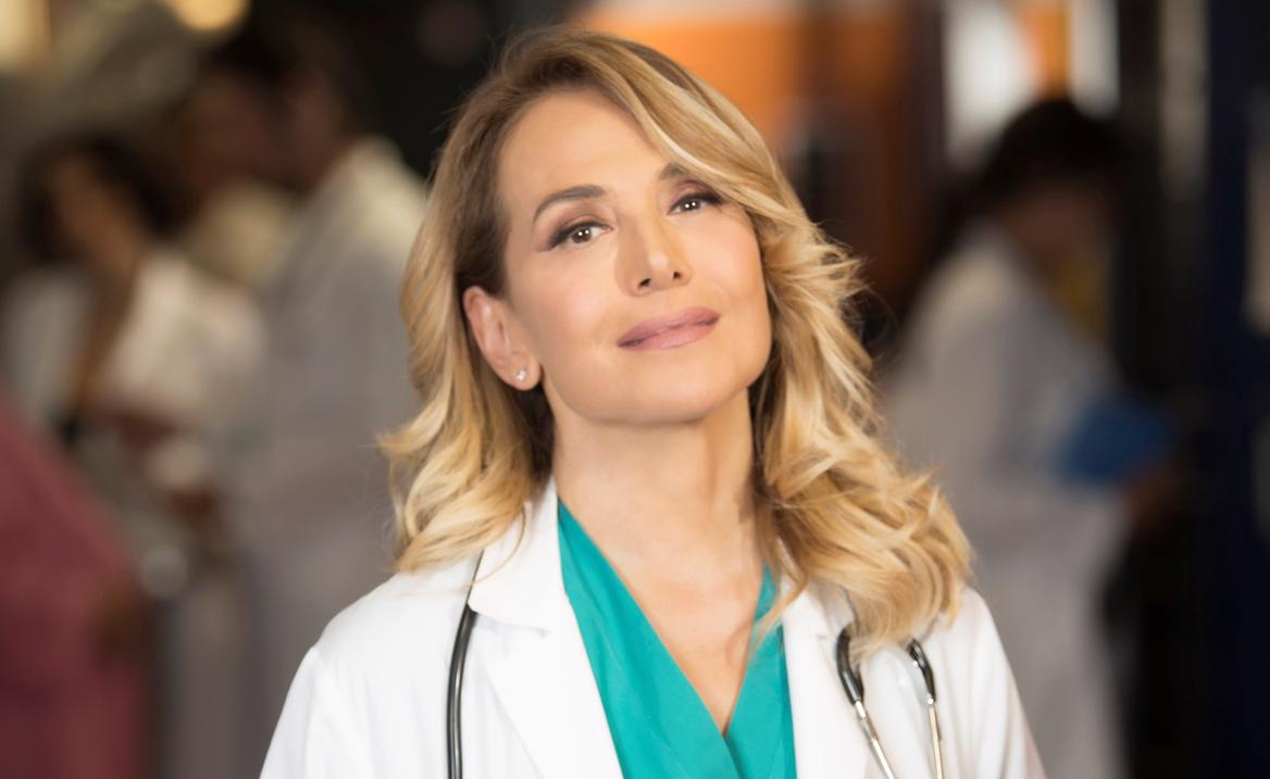 La Dottoressa Giò: questa sera Barbara d’Urso indossa il camice… e rischia la vita