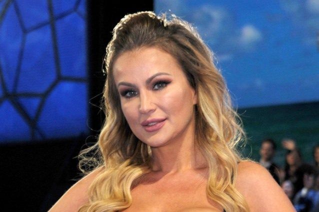 Cannagate, Eva Henger: «Monte mi ha querelato solo per le dichiarazioni fatte a Domenica Live. Ho intenzione di denunciarlo»