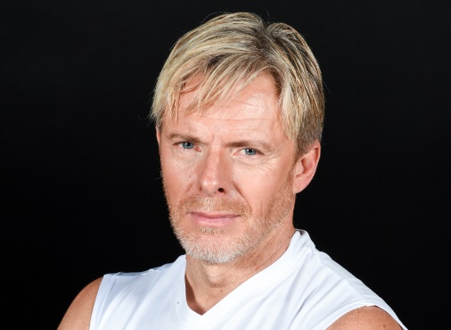 Isola dei Famosi 2019: Kaspar Capparoni | Eliminato in semifinale (25 marzo)