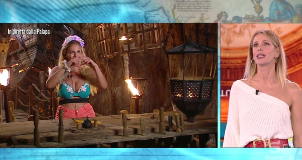 Isola dei Famosi 2019: si ritira Francesca Cipriani