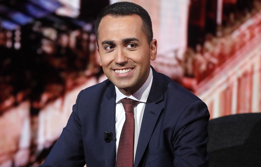 Sanremo, Di Maio: «L’anno prossimo vincitore scelto solo dal televoto»