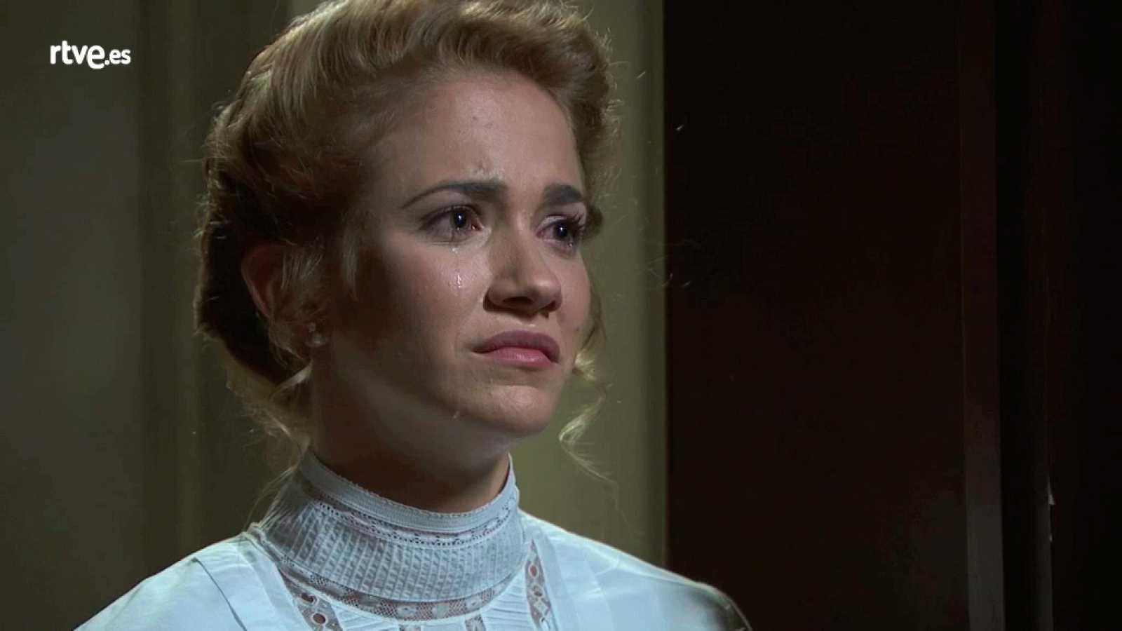 Una Vita, anticipazioni: Elvira svela a Maria Luisa che Susana è la madre di Simon