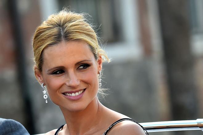 Michelle Hunziker, ecco perché sono scappata da Adrian: «Ore e ore per lo studio attendendo Celentano. Scelta giusta, visto anche il cartone»