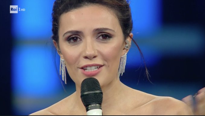 Sanremo 2019, terza serata: Serena Rossi porta sul palco la ‘sua’ Mia Martini