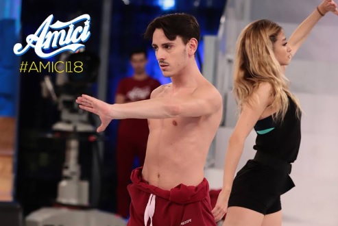 Amici 2019, puntata del 9 febbraio: «Tish Rules» e Vincenzo al Serale