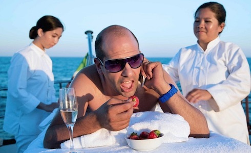 Checco Zalone in Sole a Catinelle