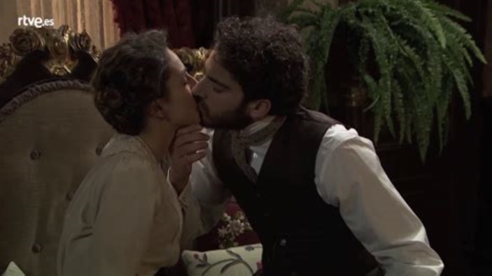 Una Vita, anticipazioni: Olga seduce Diego per ordine di Ursula