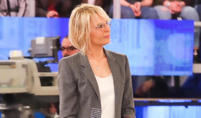 Maria De Filippi replica alla Carlucci: «Nessuno mi ha telefonato per partecipare a Ballando. Per la grande Milly nulla è impossibile, anche superare la contemporaneità dei nostri programmi»