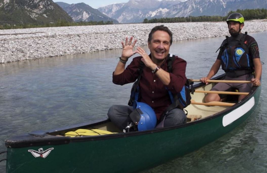 Sapiens, Mario Tozzi spiega l’uomo e l’ambiente su Rai3: «Io e Alberto Angela siamo diversi, nessuna somiglianza con Ulisse»