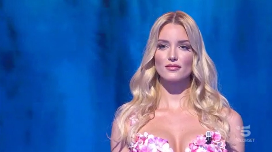 Ciao Darwin 8: Ema Kovac è la prima Madre Natura