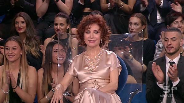 Alda D’Eusanio contro l’Isola dei Famosi: «Non mi sono divertita, avevamo l’ordine di non parlare. Il caso Fogli una delle cose più disumane e vergognose che abbia mai visto»