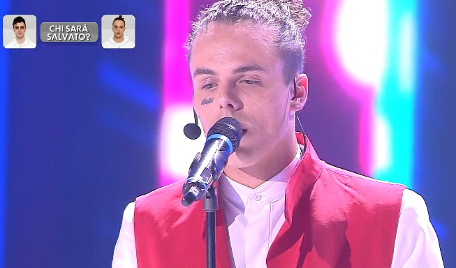 Amici 2019, quarta puntata del Serale: eliminato Alvis. Ricky Martin accusa Loredana Bertè di bullizzare Vincenzo: «Sono omosessuale, so cos’è il bullismo»