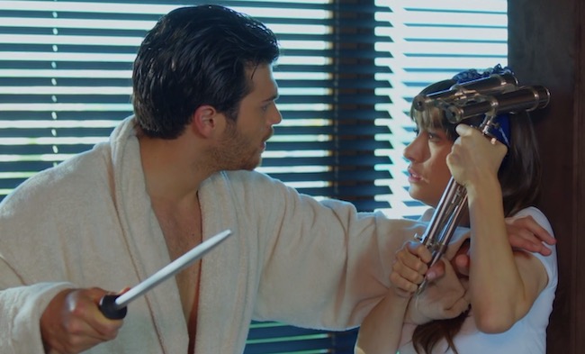 Palinsesti Canale 5, estate 2019: nel pomeriggio debutta la soap turca Bitter Sweet – Ingredienti d’Amore. Lontano da Te dirottata a giugno, Temptation dopo il GF