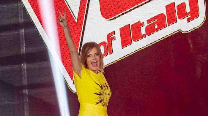 Ascolti TV | Martedì 23 aprile 2019. Grande Fratello 17.7% (2,9 mln), The Voice 11.15% (2,4 mln), L’Aquila – Grandi Speranze 10.43% (2,4 mln), Le Iene 9.88% (1,7 mln)