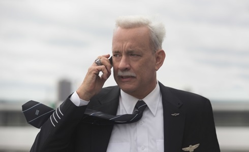 Programmi TV di stasera, giovedì 11 aprile 2019. Su Canale5 Tom Hanks in «Sully»