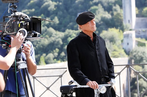 Don Matteo 12: al via le riprese. Cambia il formato: episodi da 100 minuti e non più da 50