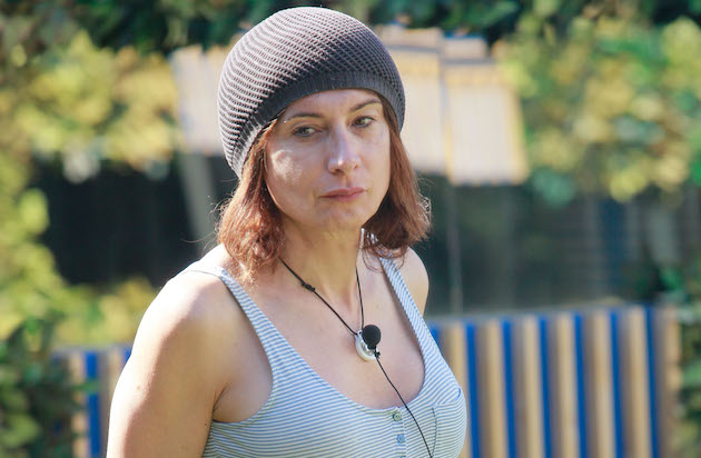 Grande Fratello 2019, Vladimir Luxuria si commuove raccontando il passato: «Ho subito insulti e botte. Ho persino pensato di farla finita»