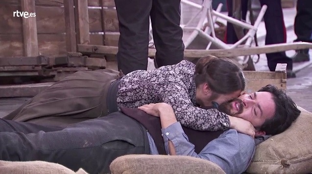 Una Vita, anticipazioni: Martin muore tra le braccia di Casilda