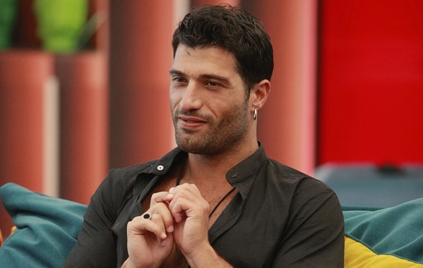 Grande Fratello 2019, Michael Terlizzi parla della sua presunta omosessualità: «Quando la volpe non arriva all’uva dice che è acerba». Il confronto con Guendalina