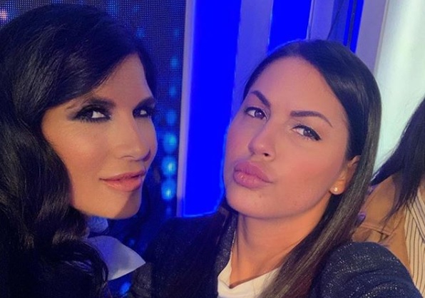 Pamela Prati percula su Instagram il salotto della D’Urso. La Michelazzo: «Ma quante stronzate DICETE?»