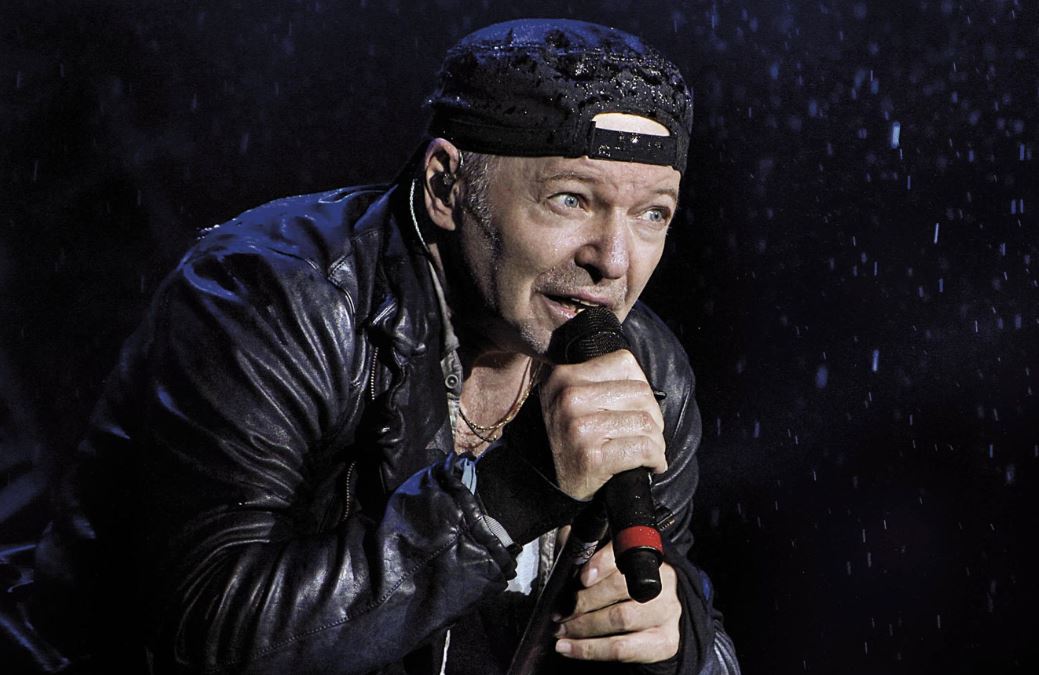 Vasco Rossi: Gerry Scotti racconta il meglio del tour su Canale 5
