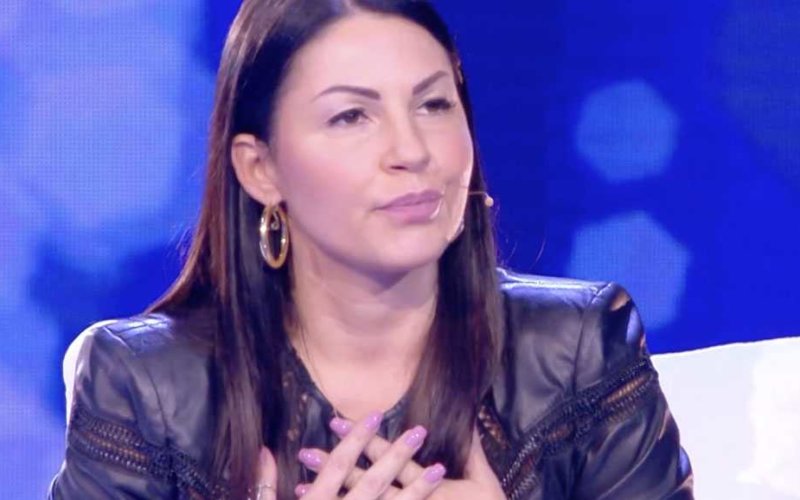 Eliana Michelazzo: «Da questa storia non ho guadagnato nulla, ho perso 100.000 euro». E allora perchè va ancora in tv?