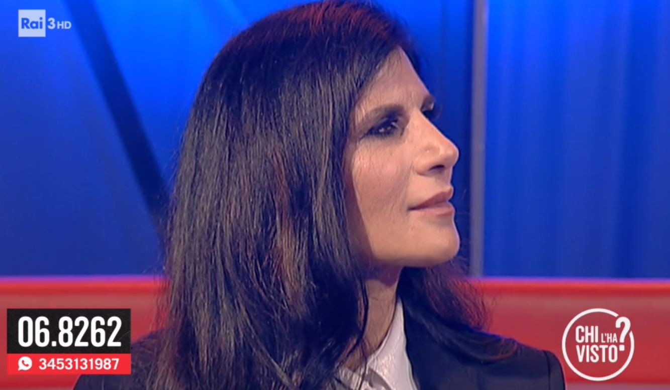 Pamela Prati muta a Chi l’ha visto! La toppa della Sciarelli è peggio del buco: «Ci ha consentito di parlare delle donne invisibili»