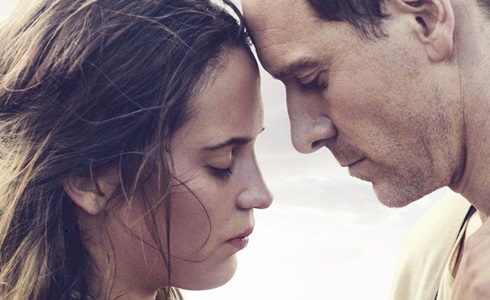 Programmi TV di stasera, martedì 11 giugno 2019. Su Canale5 «La luce sugli oceani»