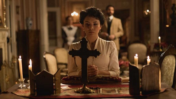 Una Vita, anticipazioni: Blanca plagiata dalla ‘mistica’ Cristina