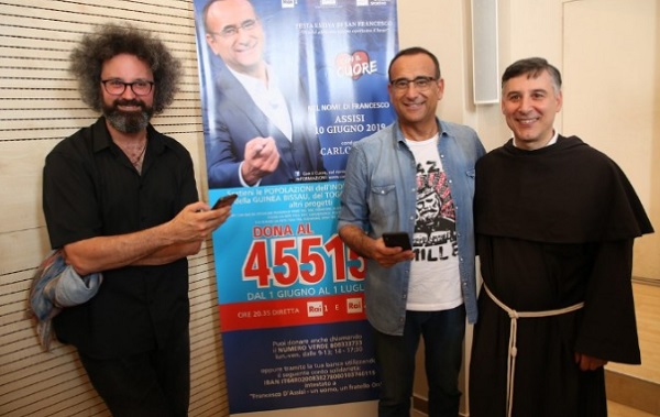 Con il Cuore – Nel nome di Francesco: su Rai 1 la serata benefica con Carlo Conti. Il Piccolo Coro canta il brano di Tommaso Paradiso – Tutti gli ospiti