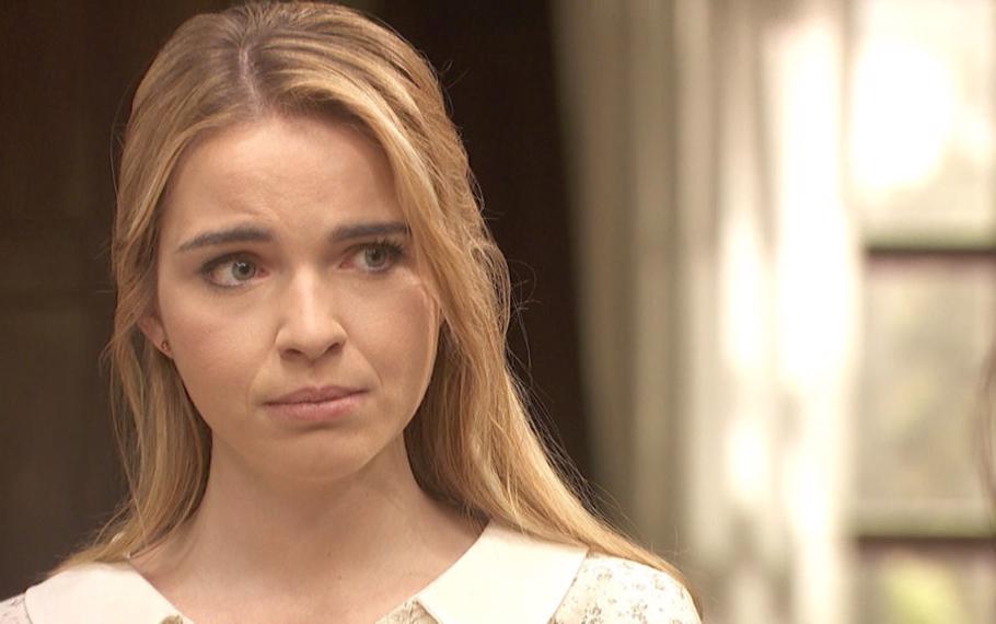 Il Segreto, anticipazioni: Antolina si lancia dalla collina e perde il bambino