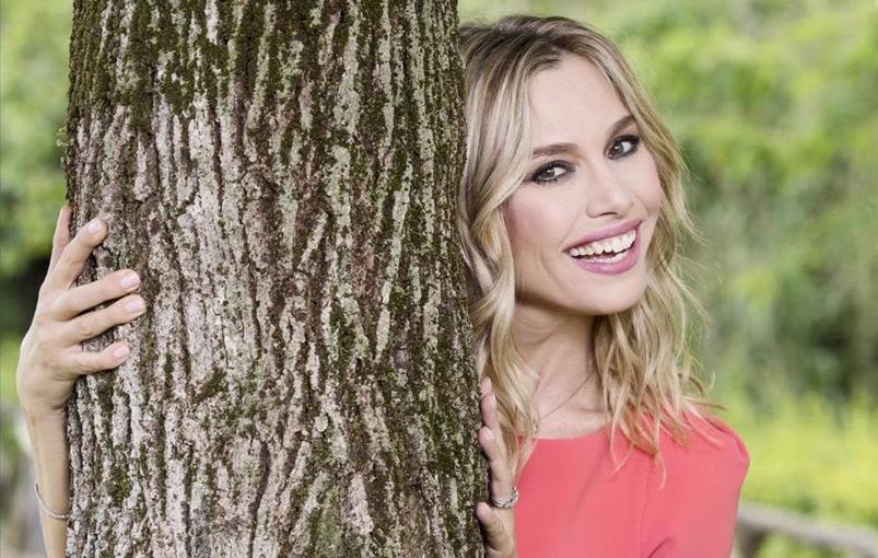 TuttoChiaro: Monica Marangoni nel mattino estivo di Rai 1 per parlare… di tutto un po’