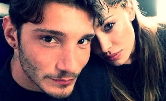 Notte della Taranta, intellettuali furiosi per la conduzione di Belen e Stefano: «Vendono l’anima del Salento al trash e all’acchiappa chiappe»