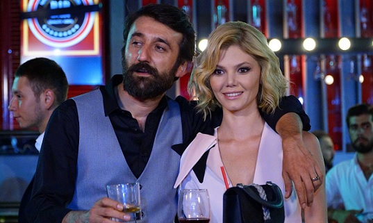 Bitter Sweet, anticipazioni: Demet mette nei guai Hakan