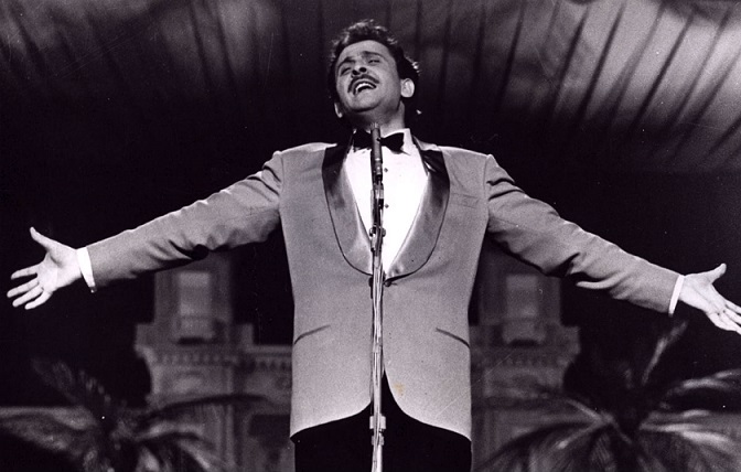 Domenico Modugno, la Rai celebra i 25 anni dalla sua scomparsa con una programmazione speciale