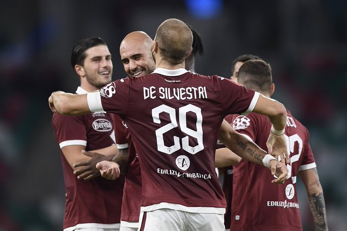 Programmi TV di stasera, giovedì 22 agosto 2019. Su Tv8 i playoff di Europa League con Torino-Wolverhampton