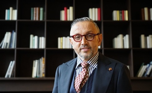 Programmi TV di stasera, domenica 15 settembre 2019. Su Tv8 la seconda stagione di «Bruno Barbieri – 4 Hotel»