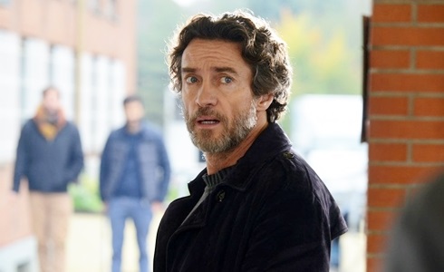 La Strada di Casa 2: su Rai1 nuovi intrighi e misteri con Alessio Boni e Lucrezia Lante della Rovere