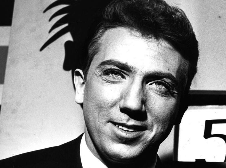 Programmi TV di stasera, sabato 7 settembre 2019. Rai1 e Canale5 omaggiano Mike Bongiorno