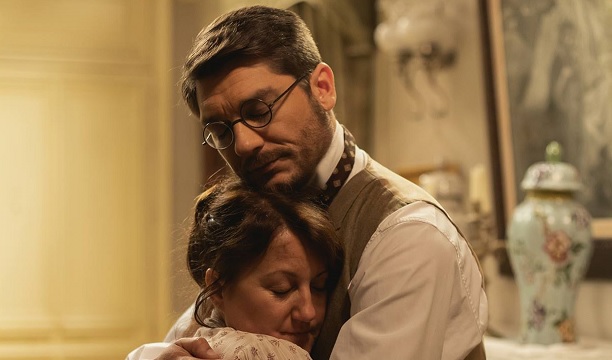 Una Vita, anticipazioni: Maria ha una relazione con Higinio ed è l’ex amante di Maximiliano Hidalgo