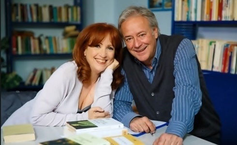 Un Posto al Sole, anticipazioni: Giulia riceve una proposta indecente da Denis