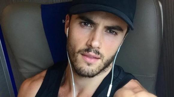 Amici 19: l’ex tronista Alessandro Zarino è uno degli insegnanti